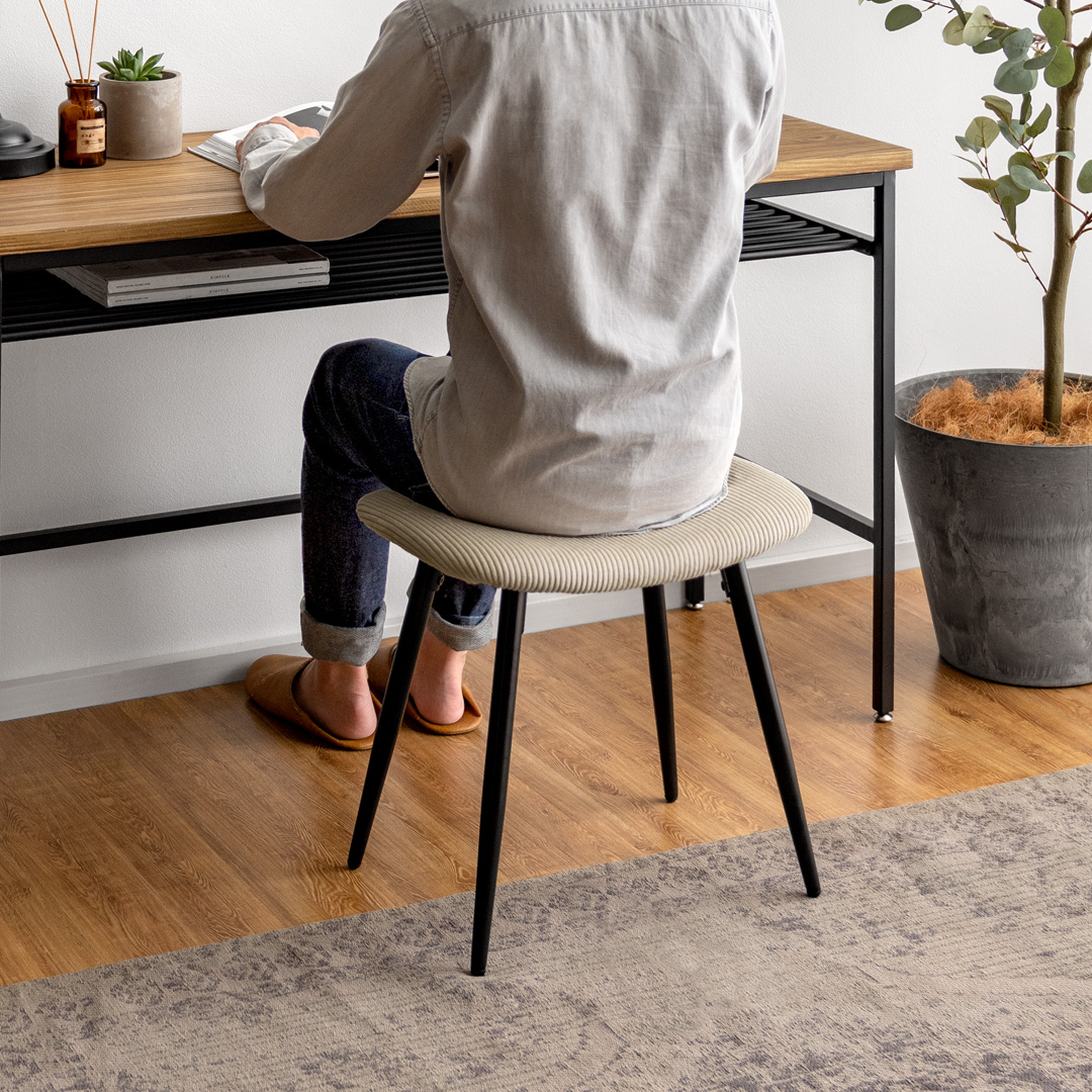 HOWARD STOOL 3